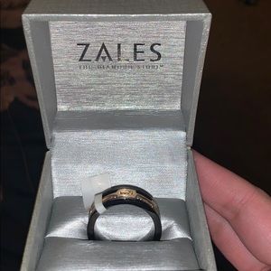 Men’s wedding band size 11 stainless steel